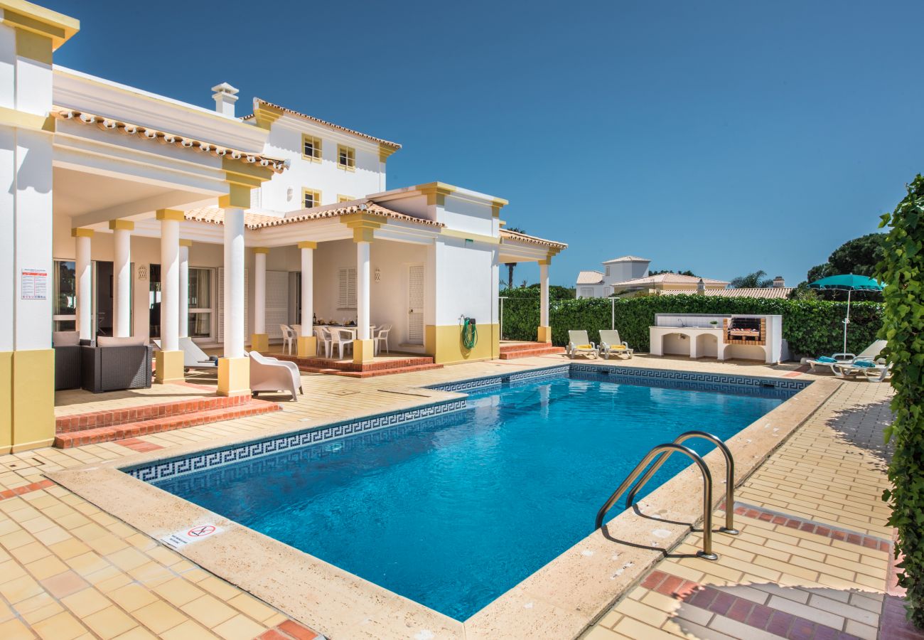 Villa in Albufeira - Branca