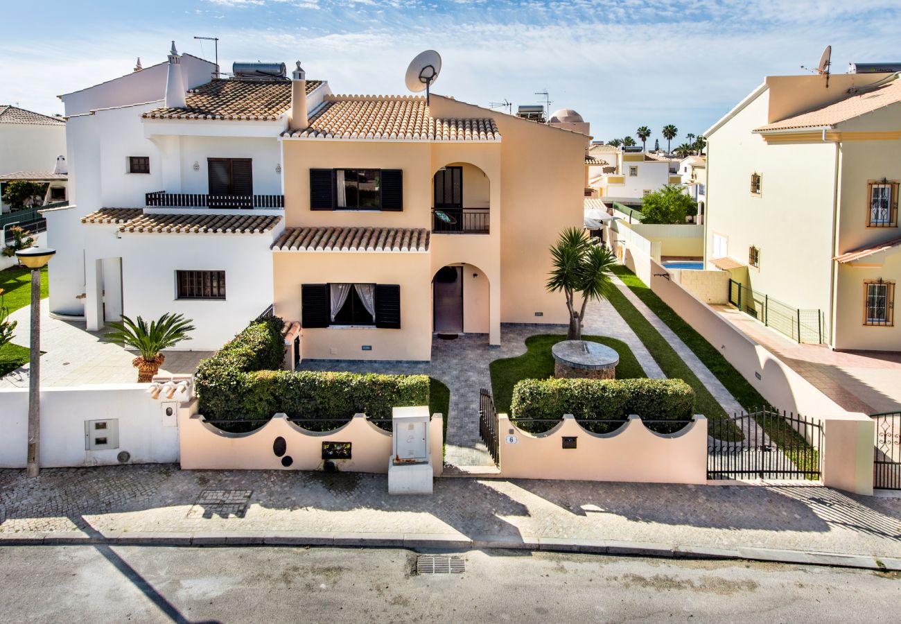 Villa in Albufeira - Cabrita