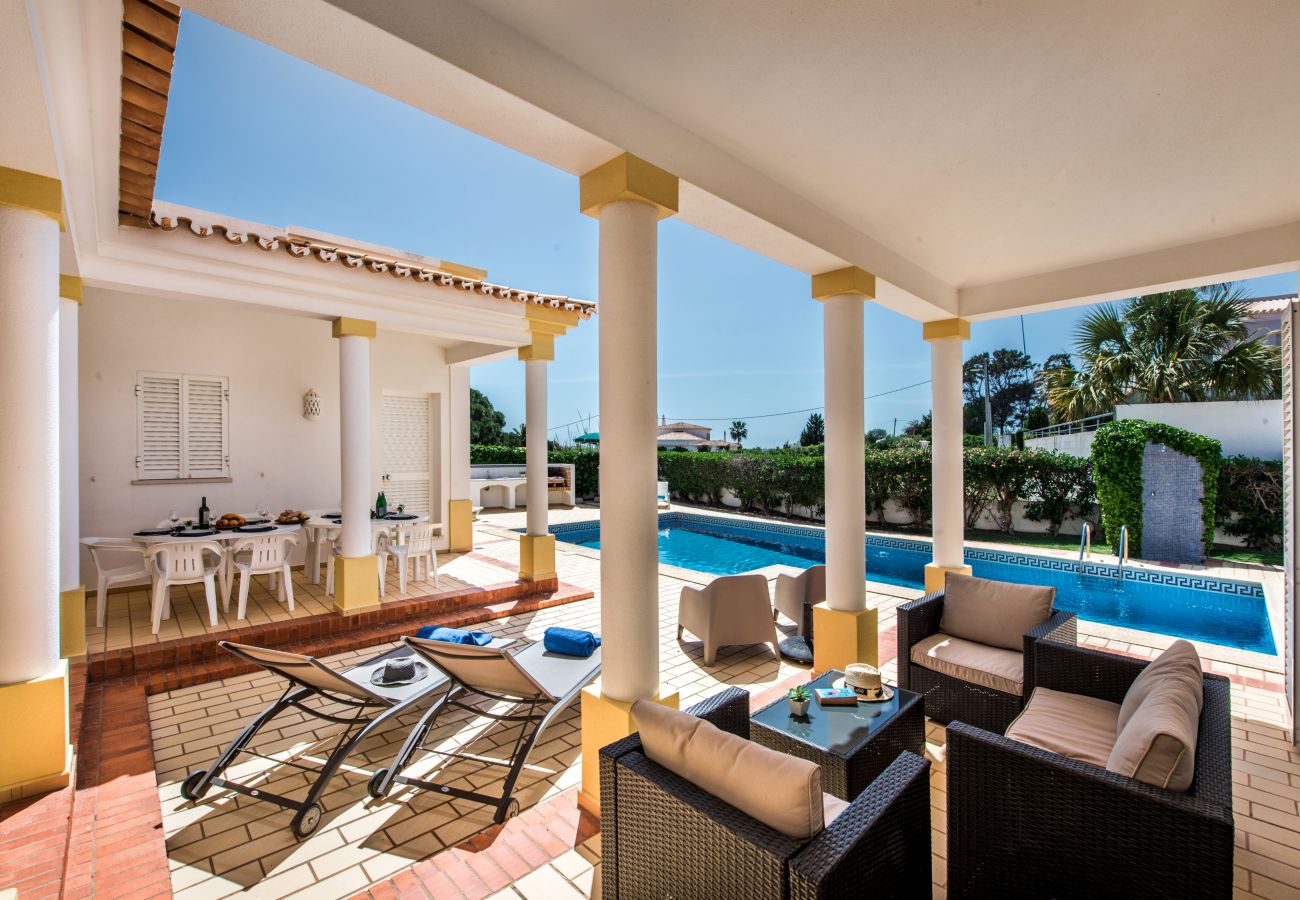 Villa em Albufeira - Branca