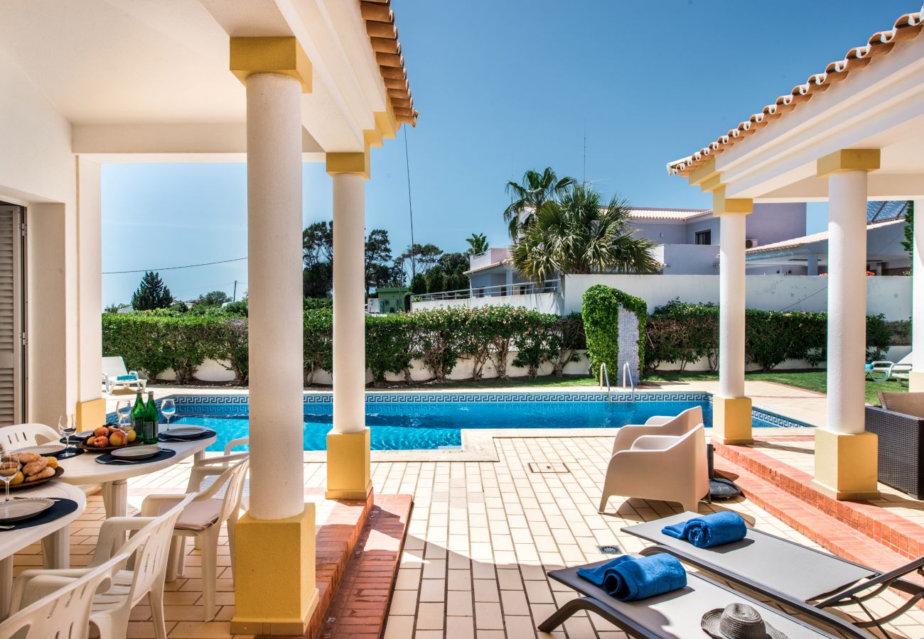 Villa em Albufeira - Branca